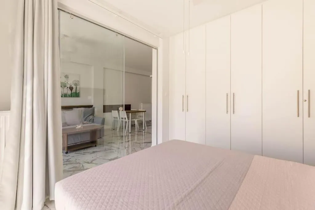 Thess1Home Delfon Thessaloniki Greece